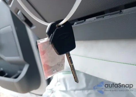 2021 Ford F-150 Xl из США, поврежденный, VIN 1FTMF1CB1MKD80351